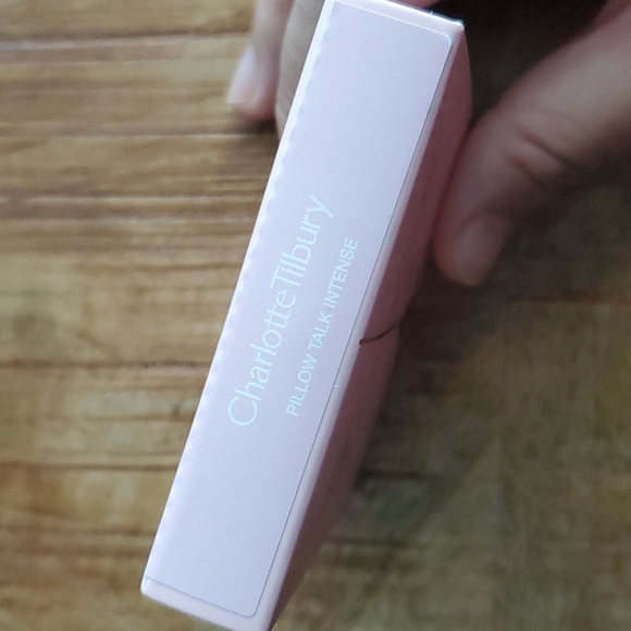 Charlotte Tilbury Swish & Glow Blusher Pillow Talk Intense - Picture 2 of 5